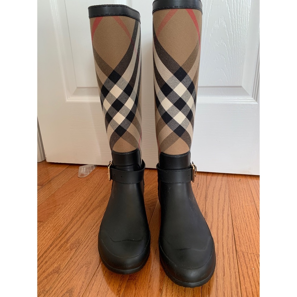 Burberry Simeon signature check rain boots - Picture 2 of 8